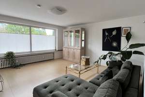 Helle, teil-möblierte Wohnung mit 2 Balkonen (Süd & Westseite)