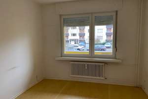 Renovierungsbedürftige Dreizimmerwohnung im EG mit neuem Linoleumboden – Hofackerzeile 2A, 13627 Charlottenburg-Nord, Berlin – Vorschaubild 4