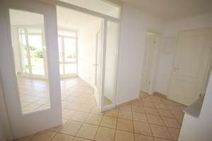 * helle und sehr schöne 2-Zimmer-Wohnung in ruhiger und grüner Lage * – Die vollständige Adresse der Immobilie erhältst du vom Anbieter., 1326 Loschwitz/Wachwitz, Dresden – Vorschaubild 4