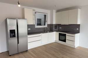 First Occupancy in "Pasing Patio": New 3-Room Apt with Loggia & Rooftop Terrace Access – Hermine-von-Parish-Straße 47, 81245 Neupasing, München – Vorschaubild 4