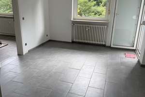 vollständig, kernsanierte helle 3 Zimmerwohnung mit Balkon – Nevigeser Str. 132, 42113 Uellendahl-Katernberg, Wuppertal – Vorschaubild 4