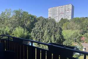 Attraktive und gepflegte 5,5-Raum-Doppelhaushälfte mit gehobener Innenausstattung in Sindelfingen – Böblingen (Kreis) – Vorschaubild 26