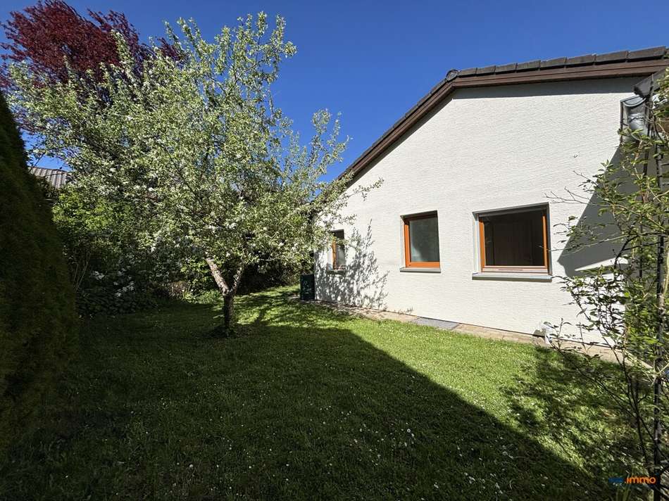 Garten mit Haus