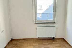 Freie 3-Zimmer-Altbauwohnung im Erdgeschoss (Hochparterre) mit überdachter Terrasse in S-Feuerbach – Feuerbacher Weg 201, 70469 Feuerbacher Tal, Stuttgart – Vorschaubild 6