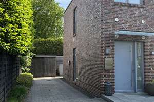Modernes und großzügiges Einfamilienhaus mit Garten im Grünen von Sülldorf – Die vollständige Adresse der Immobilie erhältst du vom Anbieter., 22589 Sülldorf, Hamburg – Vorschaubild 2