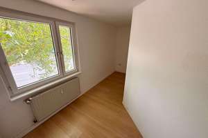 Attraktive 9-Zimmer-Wohnung mit Einbauküche in zentraler Lage von Gelsenkirchen – Fürstinnenstraße 32, 45883 Feldmark, Gelsenkirchen – Vorschaubild 20