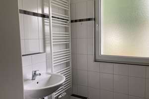 Preiswerte 2-Zimmer-Stadtwohnung mit Einbauküche – Neuhofstr. 21, 44795 Weitmar-Mark, Bochum – Vorschaubild 2