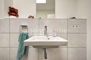 MÖBLIERT - PENTHOUSE IN REUTLINGEN - Tolle Wohnung mit Balkon – Die vollständige Adresse der Immobilie erhältst du vom Anbieter., 72760 Reutlingen-Mitte, Reutlingen – Vorschaubild 45
