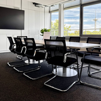 Privater Büroraum für 4 Person in Regus Globe