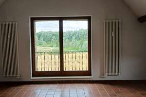 Wohnen mit Charakter: 2-Zimmerwohnung in einer sanierten Vierkanthof mit Blick ins Wurmtal