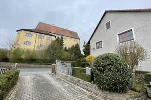 Sehr gepflegtes Haus mit kleinem Garten und schönem Innenhof – ideal geeignet für eine Familie – Tirschenreuth (Kreis) – Vorschaubild 3