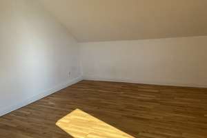 Wohnen mit Charakter: 3-Zimmer-Dachgeschosswohnung in Braunschweig – Kastanienallee 46a, 38104 Östliches Ringgebiet, Braunschweig – Vorschaubild 10