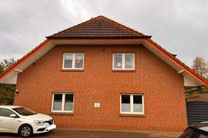 von privat: Vermietete 3 Zimmer ETW mit Balkon, Dachbodenpotential in ruhiger Lage nahe Tillysee – Die vollständige Adresse der Immobilie erhältst du vom Anbieter., 26203 Wardenburg – Vorschaubild 1
