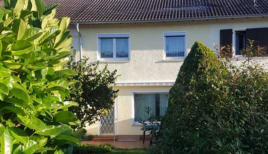 Bild von Attraktives 4-Zimmer-Reihenhaus in Ffm- Unterliederbach