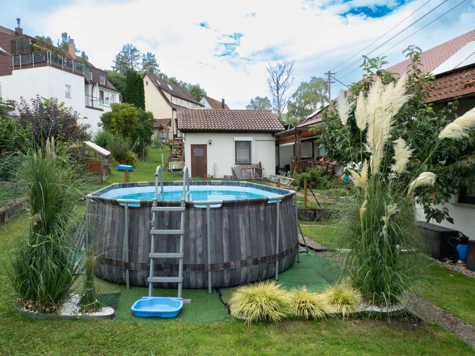 Gartenansicht Pool