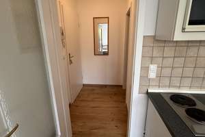 Uni-Nähe: möbliertes 1-Zimmer-Apartment mit Garage in Regensburg – Brunnhuberstr 4, 93053 Galgenberg, Regensburg – Vorschaubild 3