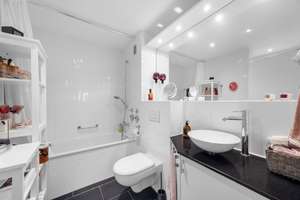 Charmante DG-Wohnung mit Südterrasse, Garten und TG zum sofortigen Bezug – Die vollständige Adresse der Immobilie erhältst du vom Anbieter., 81677 Josephsburg, München – Vorschaubild 12
