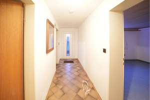 Zwei- bis Dreiparteienhaus in zentraler Lage  mit Einliegerwohnung und Ausbaupotenzial im DG – Betzengraben 2, 97299 Zell am Main – Vorschaubild 20