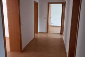 Wie wär's mit einer hübschen Drei-Zimmer-Wohnung mit Balkon? – Fürstenstraße 52, 9130 Sonnenberg, Chemnitz – Vorschaubild 4