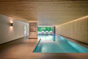 Moderne Stadtvilla mit privatem Wasserzugang. – Hamburg – Vorschaubild 4