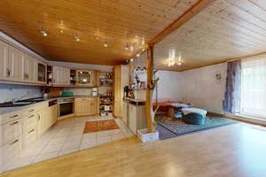 Freistehendes Einfamilienhaus mit großem Grundstück | Pool | Wintergarten | 2 Garagen – Die vollständige Adresse der Immobilie erhältst du vom Anbieter., 4651 Bad Lausick – Vorschaubild 2