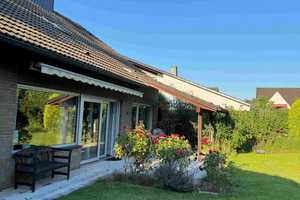 Freistehendes Einfamilienhaus auf einem großzügigen Sonnen- Grundstück in gesuchter Lage – Neuss (Rhein-Kreis) – Vorschaubild 1