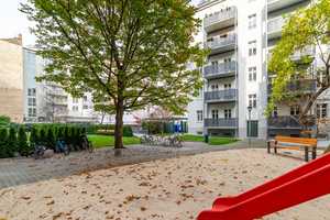 Provisionsfrei: Bezugsfreie 3-Zimmer-Wohnung am Soho House
Free 3-room apartment at Soho House – Berlin – Vorschaubild 15