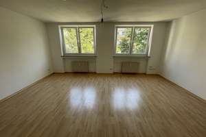 Apartment in Bestlage mit modernem Bad - prov.frei – Grillparzerstrasse 42, 81675 Steinhausen, München – Vorschaubild 2
