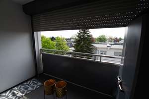 Schön geschnittene 3,5-Zimmer-Wohnung mit Loggia in Köln-Widdersdorf – Eichenweg 27, 50859 Widdersdorf, Köln – Vorschaubild 9