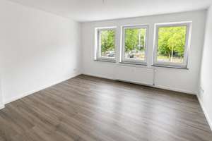 WohnTraum ab 1. August verfügbar | 3 Zimmer | Balkon | Einbauküche | Duschbad – Die vollständige Adresse der Immobilie erhältst du vom Anbieter., 28195 Bahnhofsvorstadt, Bremen – Vorschaubild 2