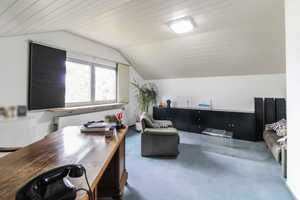 Großzügiges und gepflegtes EFH mit ELW, Sauna, weitläufigem Garten sowie großer Terrasse – Esslingen (Kreis) – Vorschaubild 10
