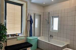 Charmantes Altbau-Mehrfamilienhaus mit drei vermieteten Einheiten - eine solide Kapitalanlage  – Die vollständige Adresse der Immobilie erhältst du vom Anbieter., 23554 Sankt Lorenz Nord, Lübeck – Vorschaubild 8
