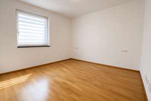 2-Zimmer-Wohnung in neuwertigem Zustand in Ditzingen – Die vollständige Adresse der Immobilie erhältst du vom Anbieter., 71254 Ditzingen – Vorschaubild 3
