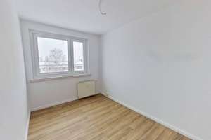 Gut geschnittene 3-Zimmer-Wohnung mit BALKON, Badewanne und EBK – Bernhard-Kellermann-Str. 19, 39120 Leipziger Straße, Magdeburg – Vorschaubild 9