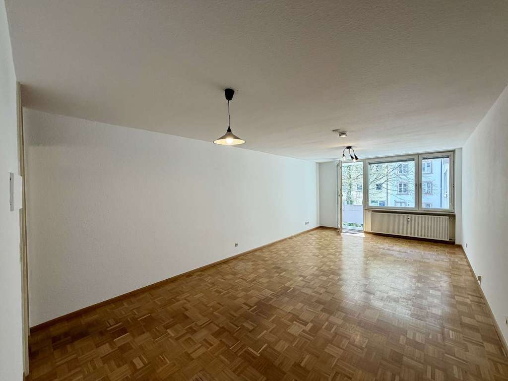 Immobilie in Freiburg im Breisgau - Kompakte 1-Zi.-Wohnung mit Balkon nahe PH Freiburg - Bild 1