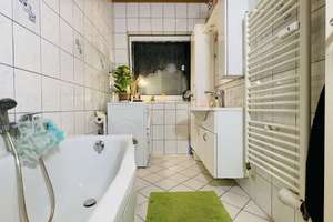 Drei Zimmer Wohnung mit neuem Südwest Balkon und schönem Ausblick – Die vollständige Adresse der Immobilie erhältst du vom Anbieter., 38226 Lebenstedt, Salzgitter – Vorschaubild 7