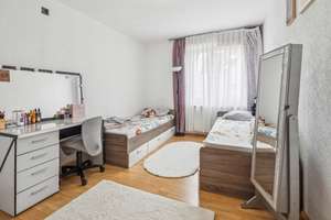 Attraktive 3-Zimmer-Wohnung in zentraler Lage von Augsburg-Oberhausen – solide vermietet – Die vollständige Adresse der Immobilie erhältst du vom Anbieter., 86154 Oberhausen-Süd, Augsburg – Vorschaubild 11