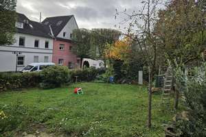Viel Platz für die große Familie! Zweifamilienhaus mit großem Grundstück (Bauland) in zentraler Lage – Die vollständige Adresse der Immobilie erhältst du vom Anbieter., 42655 Solingen-Mitte, Solingen – Vorschaubild 4