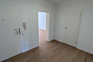 Frisch sanierte 2 Zimmerwohnung mit Balkon zu vermieten – Holtener Straße 308, 47167 Obermarxloh, Duisburg – Vorschaubild 4