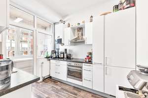 Traumhafte Altbauwohnung mit 2,80 m Stuckdecken, Loggia & hochwertiger Sanierung – Die vollständige Adresse der Immobilie erhältst du vom Anbieter., 70178 Karlshöhe, Stuttgart – Vorschaubild 6