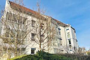 Ansprechende 2 ½-Zimmer-Maisonett-Wohnung mit Balkon in toller Lage – Die vollständige Adresse der Immobilie erhältst du vom Anbieter., 70372 Seelberg, Stuttgart – Vorschaubild 1