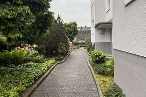 ruhige, sonnige 5-Zimmer-Wohnung mit Balkon in Köln- Rodenkirchen / Weiß – Die vollständige Adresse der Immobilie erhältst du vom Anbieter., 50999 Weiß, Köln – Vorschaubild 21