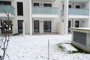 WUNDERSCHÖNE, NEUE MODERNE UND RUHIGE TRAUMWOHNUNG MIT GROẞER SONNIGEN TERRASSE UND EIGENEM GARTEN – Karolinenstraße 66, 90763 Nördliche Südstadt, Fürth – Vorschaubild 6