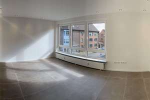 modern, zentral, hell, offen, heizgünstig, schönes Bad u. Steinboden, Einbaustrahler – Neumühler Str. 48, 46149 Schwarze Heide, Oberhausen – Vorschaubild 5