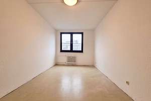 Vermietete 3-Zimmer-Wohnung mit West-Loggia und Fahrstuhl nur 300 m vom Kudamm!! – Die vollständige Adresse der Immobilie erhältst du vom Anbieter., 10629 Charlottenburg, Berlin – Vorschaubild 6