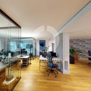 Exklusives Büro mit Dachterrasse in 1A Lage. Nur bei combine Transaction