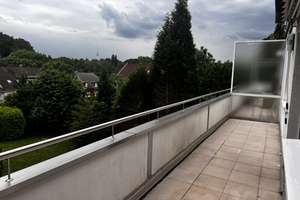 Ansprechende 3,5-Zimmer-Wohnung in Bochum.Parkettboden und helle Landhaustüren – Bergstr. 258a, 44809 Hofstede, Bochum – Vorschaubild 4