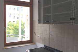Wohnen in der Altstadt mit Aufzug und Balkon sowie Einbauküche. – Leibnizstraße 22, 39104 Altstadt, Magdeburg – Vorschaubild 5