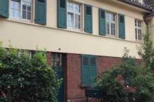 ***Renovierte 2-Zimmer-Altbauwohnung mit Balkon*** – Hasendong 7, 47259 Duisburg – Vorschaubild 1