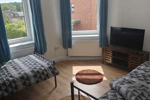 möbliertes Zimmer in einer 3er WG